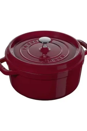 Affordable Cocotte cooking pot made of cast iron, 26cm / 5.2L, Bordeaux - Staub